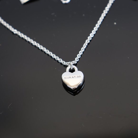 91403 PAVE TURNLOCK HEART BRACELET - Picture 7 of 8